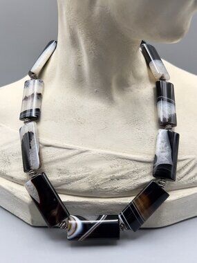 Stunning Vintage Natural Banded Agate Statement Necklace